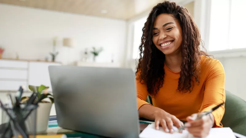 Bolsas de Estudo para Educação a Distância (EAD)