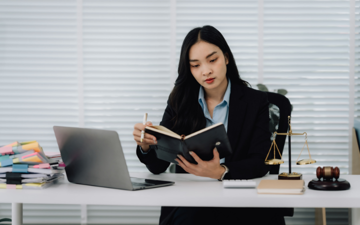 Direito imobiliário: o que é, quem pode fazer e quanto ganha