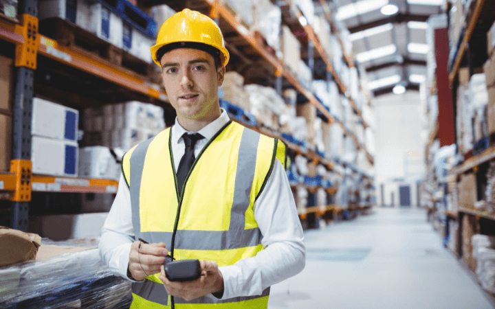 Logística: o que é, para que serve, o que faz, quanto ganha e bolsas de estudos